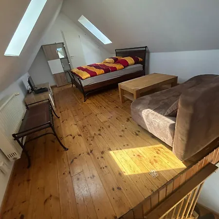 Sonnennest Am Stadtrand 아파트